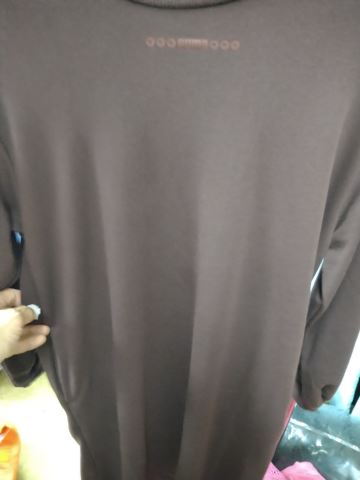 27 ニットの色抜けを直す　脱色　変色のお直し