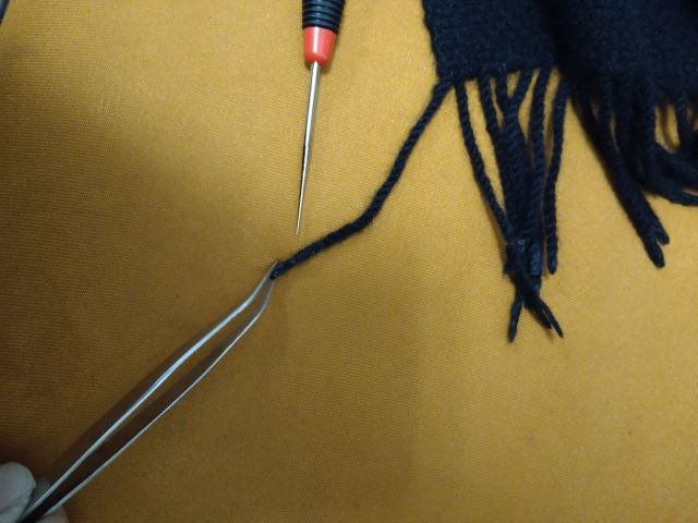 11 マフラーのフリンジを直す　ほどけたフリンジのお直し