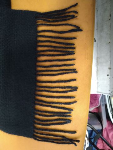 12 マフラーのフリンジを直す　ほどけたフリンジのお直し