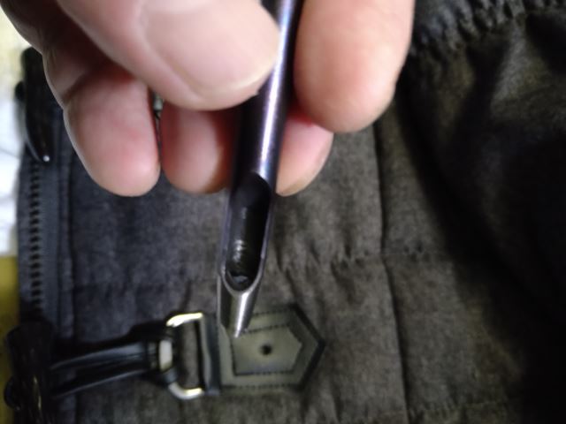 19 合成皮革を直す