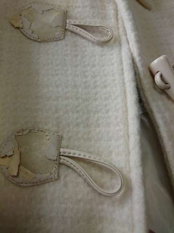 5 剥がれた合皮のお直し　剥離した合成皮革を直す