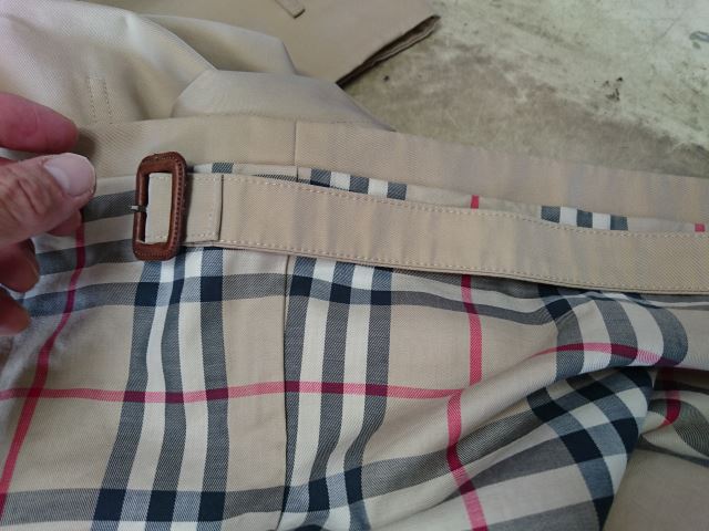 24  無くなった袖ベルトの作成　バーバリーコート