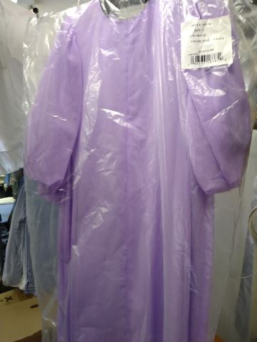 21 ドレスの糸引きを直す　つれてしまったドレス