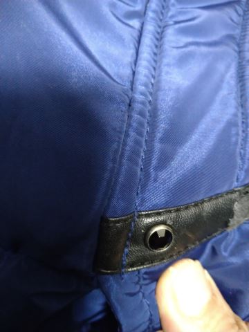 27 剥がれたジャンパーの合成皮革を直す