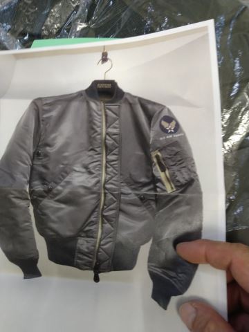 26　米軍フライトジャケットのプリント直し